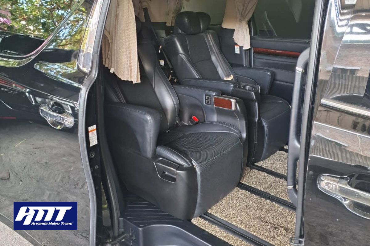 Interior Alphard Jogja